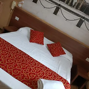 Corvetto Corso Lodi , Mediolan Włochy